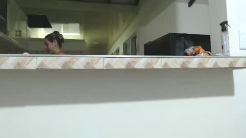 Snapshot of odette_brigh_ chatting on February 1, 12:51 am Val online show from February 1, 12:51 am