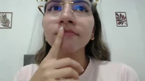 Val online show from February 9, 10:56 pm