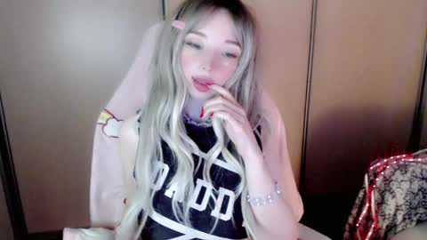 Milly online show from April 22, 3:31 pm