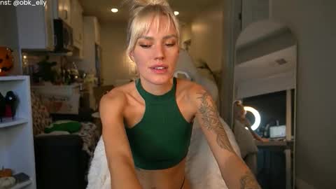 Kelly online show from November 4, 1:43 am