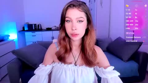 Snapshot of ohmymiami_ chatting on October 3, 8:25 pm Light online show from October 3, 8:25 pm