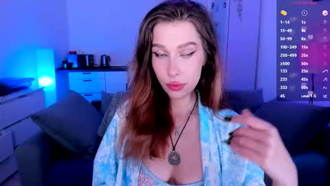 Snapshot of ohmymiami_ chatting on October 10, 10:36 pm Light online show from October 10, 10:36 pm