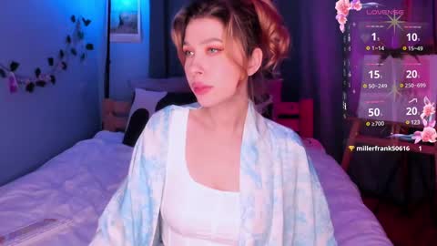 Snapshot of ohmymiami_ chatting on January 25, 7:05 pm Light online show from January 25, 7:05 pm