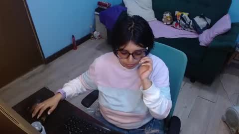 ohmysqueak online show from July 21, 1:28 am