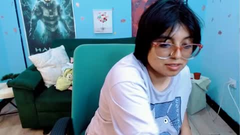 ohmysqueak online show from May 20, 1:30 pm