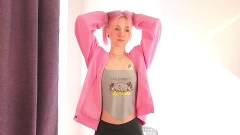 Emi and Ohpi online show from April 13, 12:28 pm