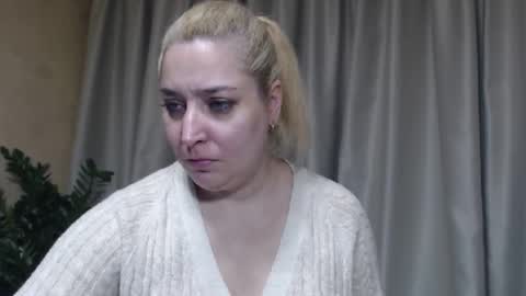 Iren online show from December 3, 6:49 am