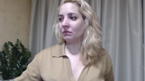 Mari online show from February 28, 6:40 pm