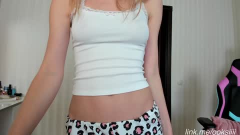            Welcome to my fans page  online show from September 19, 12:48 pm