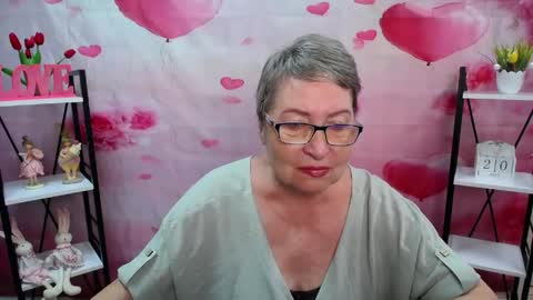 OlgaLuck online show from May 20, 5:15 am