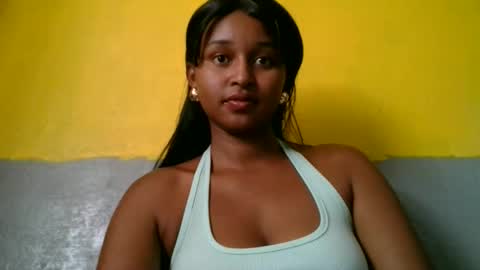 olinah610 online show from March 2, 7:26 am