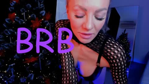 Snapshot of oliva_candy chatting on January 26, 6:59 am oliva_candy online show from January 26, 6:59 am
