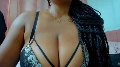 Snapshot of olivahot30 chatting on February 26, 9:29 pm olivahot30 online show from February 26, 9:29 pm