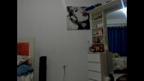 Snapshot of olivahot30 chatting on October 3, 4:12 pm olivahot30 online show from October 3, 4:12 pm