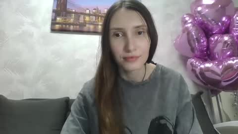 Snapshot of olivia_dream1 chatting on February 16, 10:43 pm Olivia online show from February 16, 10:43 pm