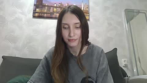 Snapshot of olivia_dream1 chatting on February 13, 10:33 pm Olivia online show from February 13, 10:33 pm