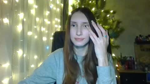 Snapshot of olivia_dream1 chatting on December 19, 10:32 pm Olivia online show from December 19, 10:32 pm