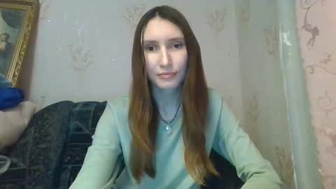 Snapshot of olivia_dream1 chatting on December 10, 10:05 pm Olivia online show from December 10, 10:05 pm