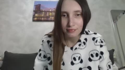 Snapshot of olivia_dream1 chatting on October 16, 10:01 pm Olivia online show from October 16, 10:01 pm