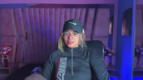 Snapshot of olivia_fox69 chatting on January 21, 2:11 am OLIVIA online show from January 21, 2:11 am