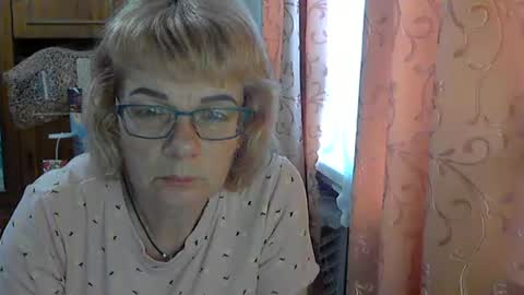 Olivia Mia online show from May 28, 12:03 pm