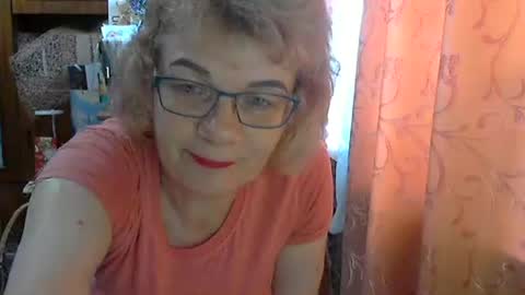 Olivia Mia online show from May 20, 10:23 am