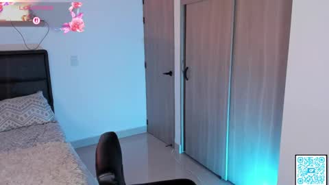 Snapshot of olivia_wiston chatting on September 19, 12:20 am Olivia 40 off online show from September 19, 12:20 am