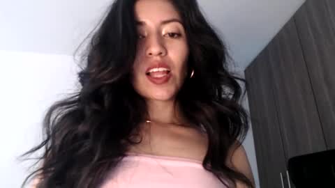 Snapshot of oliviaaa__ chatting on December 28, 3:37 pm oliviaaa__ online show from December 28, 3:37 pm