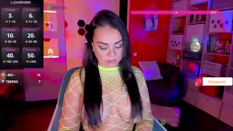 Snapshot of oliviagoold chatting on October 2, 6:46 pm Oliviagoold online show from October 2, 6:46 pm