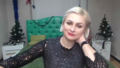 OliviaHorst online show from December 19, 4:24 pm