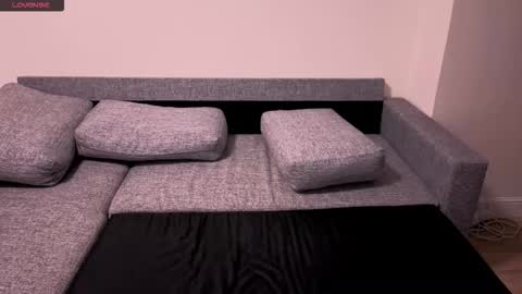 OliviaLukas  online show from November 28, 11:13 am