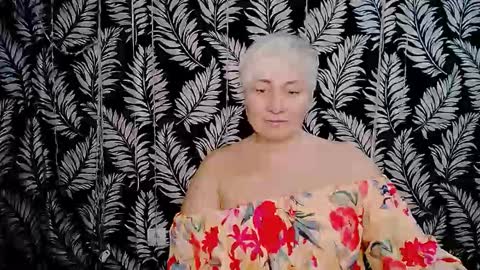 Kelly online show from December 19, 12:30 pm