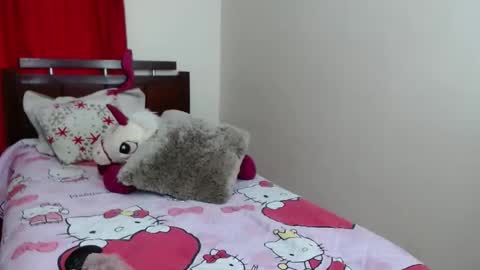 Olivia online show from March 5, 10:16 pm