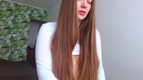 Olivia online show from April 1, 4:46 am