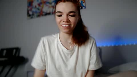 Snapshot of olivka_flower chatting on January 31, 7:29 pm Angelina Lina online show from January 31, 7:29 pm