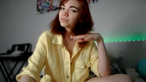 Snapshot of olivka_flower chatting on February 7, 6:45 pm Angelina Lina online show from February 7, 6:45 pm