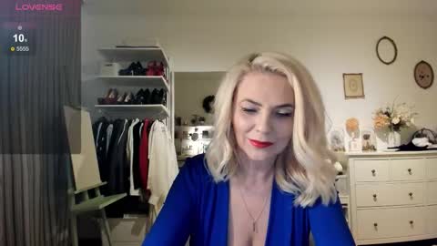 Snapshot of ollalla7 chatting on September 13, 2:03 pm ollalla7 online show from September 13, 2:03 pm