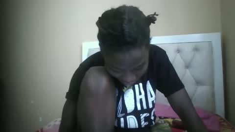 olwami4 online show from December 17, 7:01 am