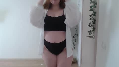  MellY  online show from March 11, 10:08 am