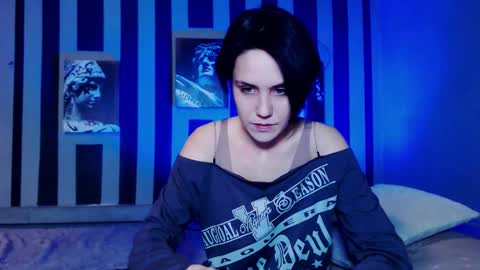 onaloon online show from March 3, 1:55 am