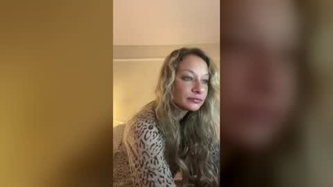 onaswims online show from August 7, 5:58 am