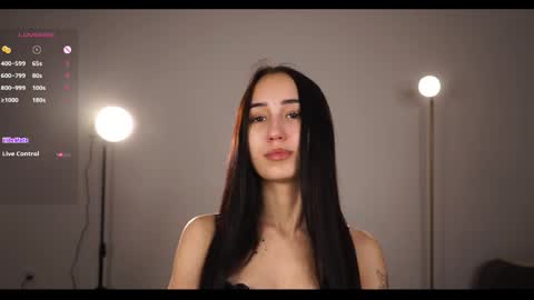 Mia online show from May 28, 3:43 pm
