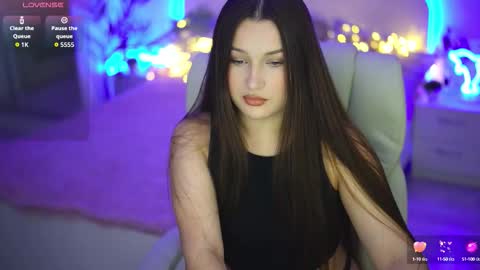 Snapshot of onelaya chatting on October 1, 1:16 pm L A Y A online show from October 1, 1:16 pm