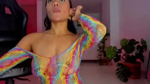 misssaray official online show from June 15, 2:34 am