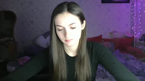 Snapshot of only_ubutterfly chatting on February 17, 9:21 pm Amalia online show from February 17, 9:21 pm