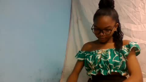 ooooranorosoa online show from July 28, 6:20 pm