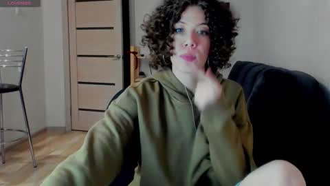 Britney online show from February 16, 12:10 am