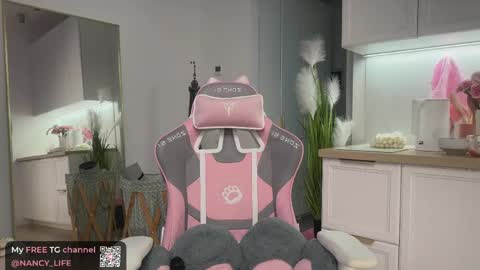 Nancy online show from April 14, 7:25 pm