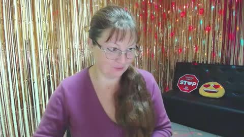 Snapshot of oovanessahotts chatting on October 1, 5:01 am Vanessa online show from October 1, 5:01 am