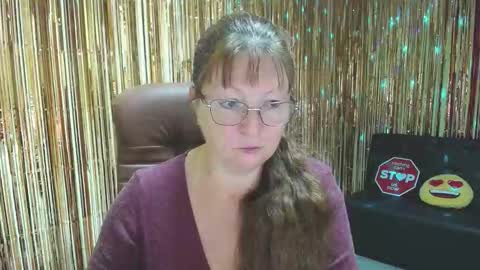 Snapshot of oovanessahotts chatting on September 24, 5:17 am Vanessa online show from September 24, 5:17 am